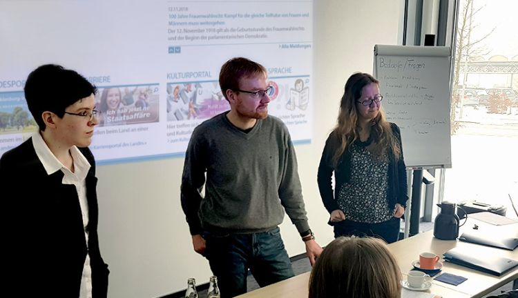 Regelmäßiger Austausch mit den Pressestellen der Landesregierung Mecklenburg-Vorpommern Regelmäßiger Austausch mit den Pressestellen der Landesregierung Mecklenburg-Vorpommern