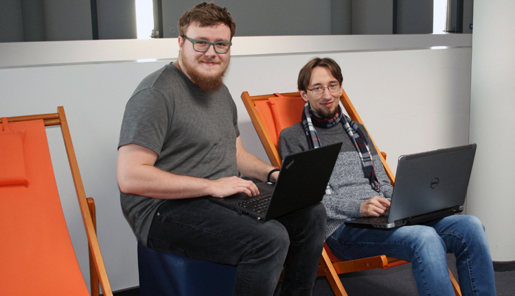 Werkstudenten im Meeting Werkstudenten im Meeting