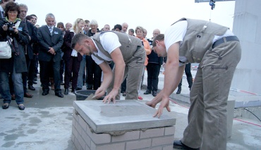 Grundsteinlegung und Baustellenparty 2011