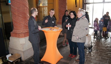 Empfang der Gäste beim PLANET IC Familientag 2015 im Schweriner Schloss