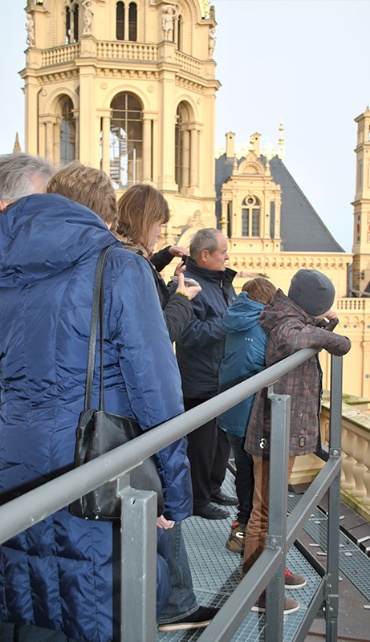 Führung vom Keller bis zur Kuppel im Schweriner Schloss beim PLANET IC Familientag 2015