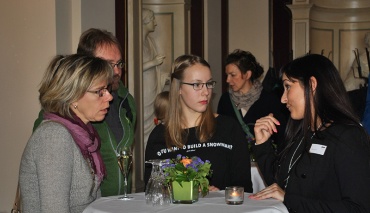 Angeregte Unterhaltungen beim PLANET IC Familientag 2015 im Schweriner Schloss